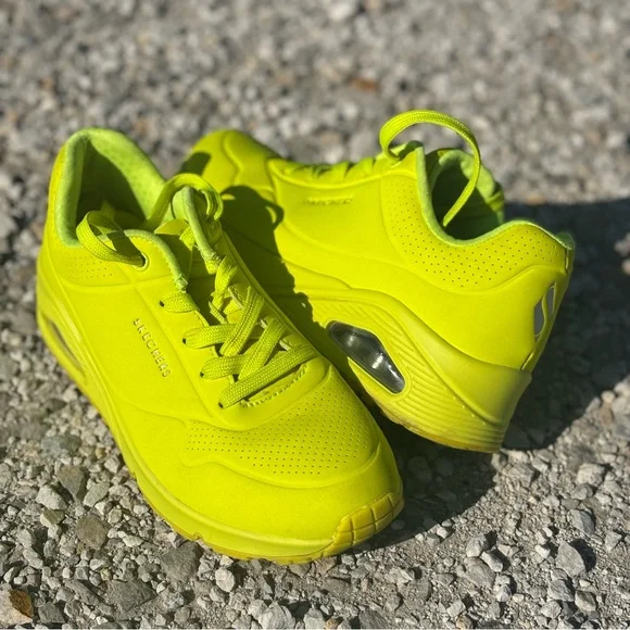 Skechers UNO Neon Green Women's Sneakers - Picture 4 of 6